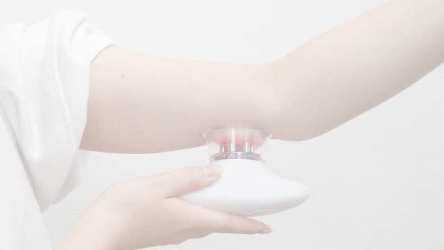 Amazon.co.jp: WAVEWAVE 美容器 家庭用エステ器具 EMS 引き締め